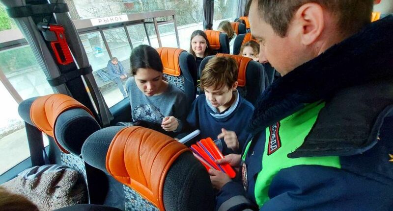 В Тольятти привлекли к ответственности кондуктора, высадивше­го детей из​ автобуса