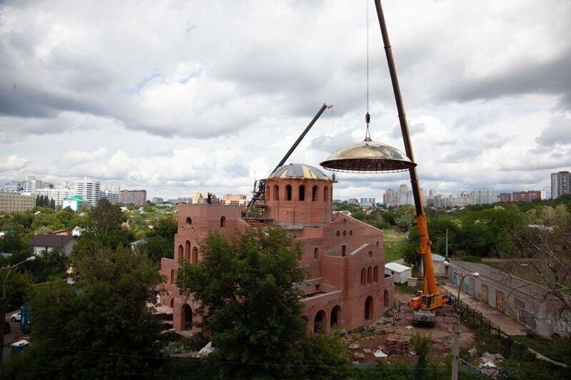 РПЦ, обещавшая построить детский епархиальный центр, всё-таки выстроила храм