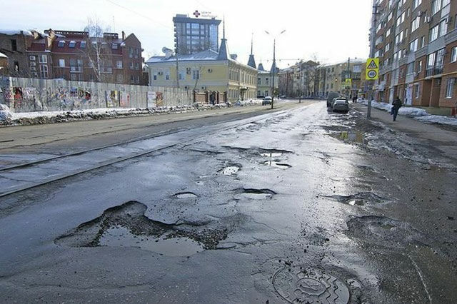 Самарские дороги по-прежнему остаются в дураках