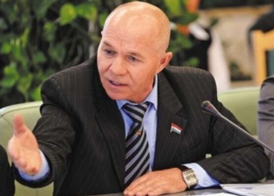 Коммунист Валитов одобряет «Хоровод дружбы»