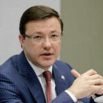 Азаров признал, что вызовы вносят дисбаланс