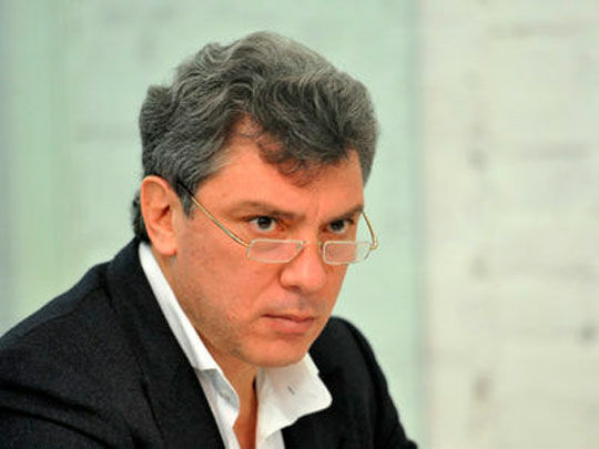 Немцов советует Меркушкину пойти дальше и вообще отменить служебный транспорт