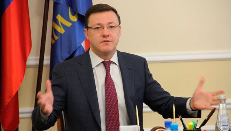 Азаров для начала предложил не поносить предыдущих губернаторов и заняться отопительным сезоном