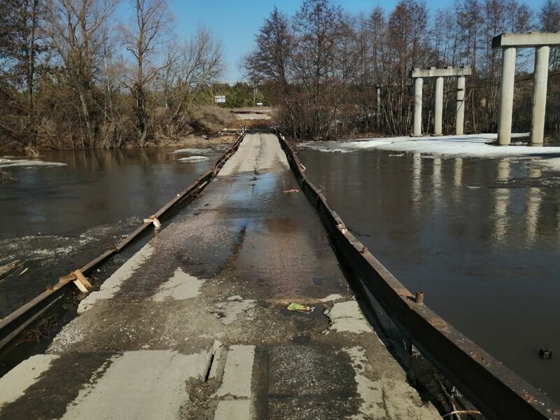 В Самарской области подтопило мост