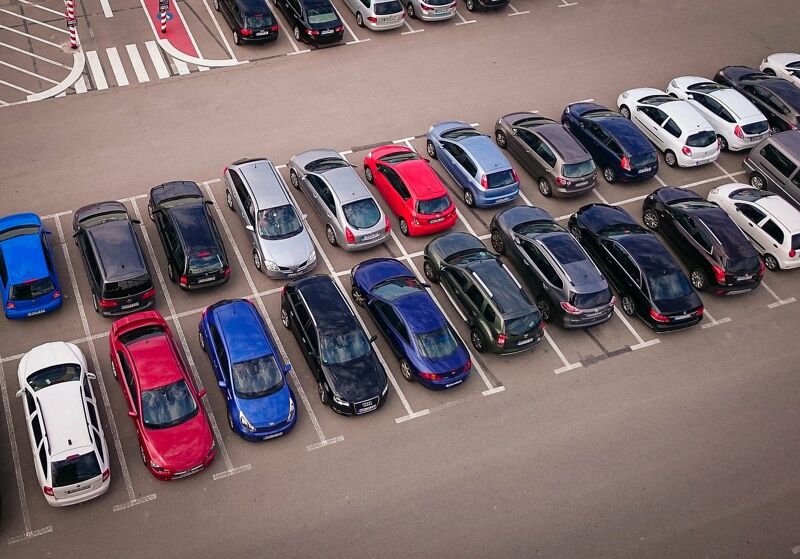 Самарская администрация четырежды не разрешила уменьшать парковки