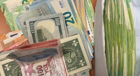 Самарские таможенники предотвратили контрабанду наличных денег