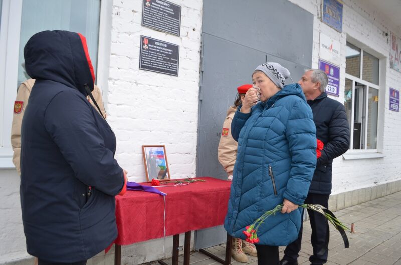В Пестравском районе на школах вновь появились доски с именами погибших на СВО