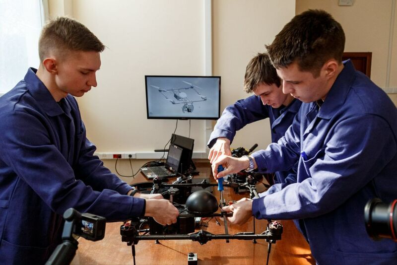 В Самарской области начнут обучать работе с беспилотниками в 17-ти школах и техникуме
