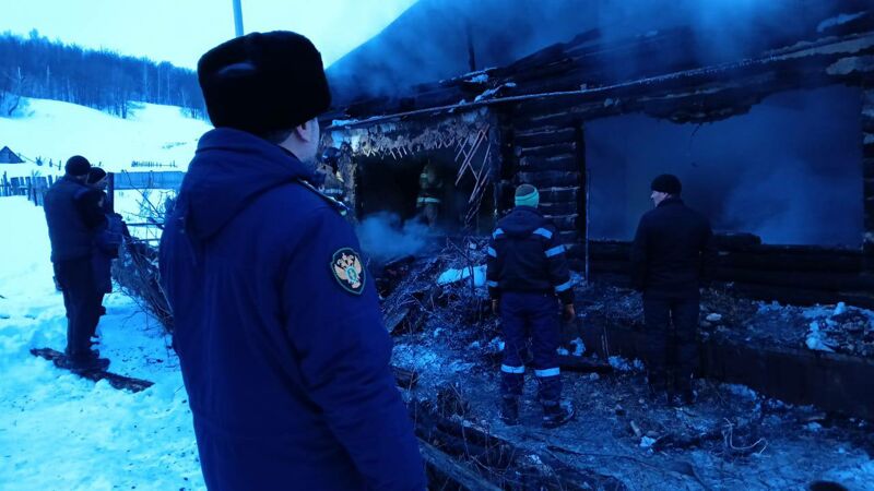 Возбуждено уголовное дело по факту гибели семьи в частном доме в Самарской области
