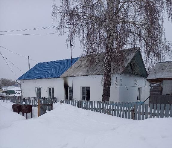 В Челно-Вершинском районе Самарской области при пожаре погибли женщина и двое детей