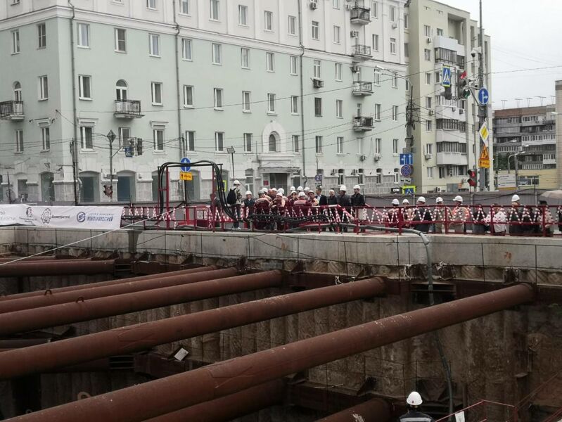 Начато строительство правого перегонного тоннеля до «Театральной»