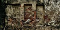 В Самаре на мужчину упала кирпичная кладка дома
