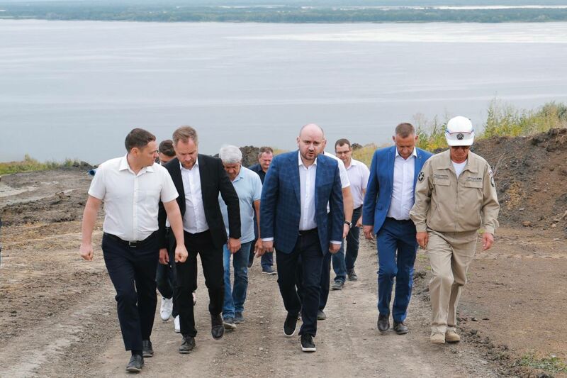 В посёлке Новокашпирский неочищенные стоки десятилетиями сбрасывали прямиком в Волгу