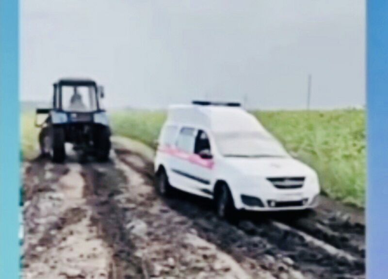 В Чемеричном, где в грязи увязла скорая, отсыпят проблемные участки дороги