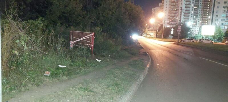 В Самаре многодетная мать погибла, провалившись в открытый коллектор